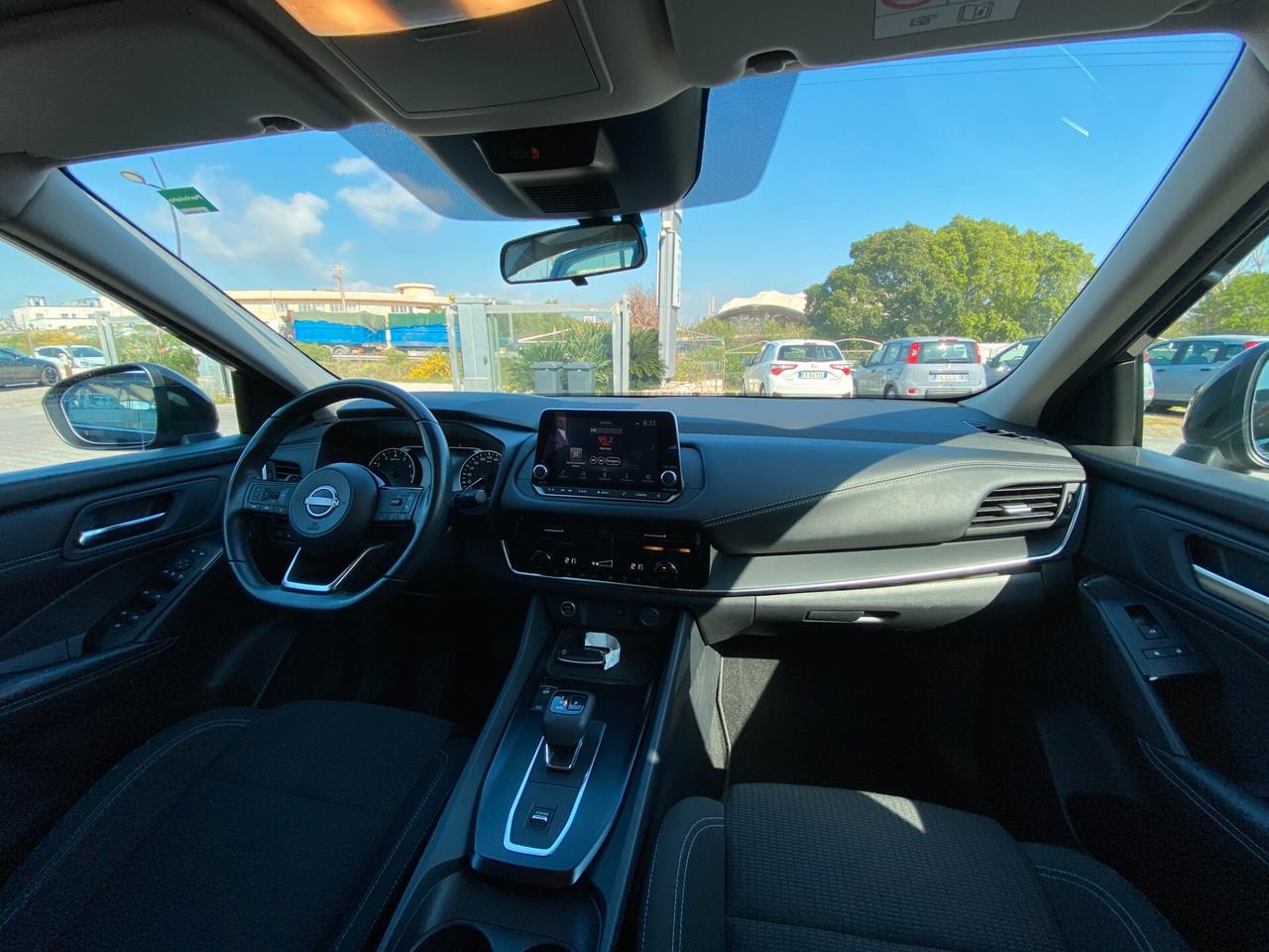 Nissan Qashqai 1.3 mhev Business 2wd 158cv xtronic