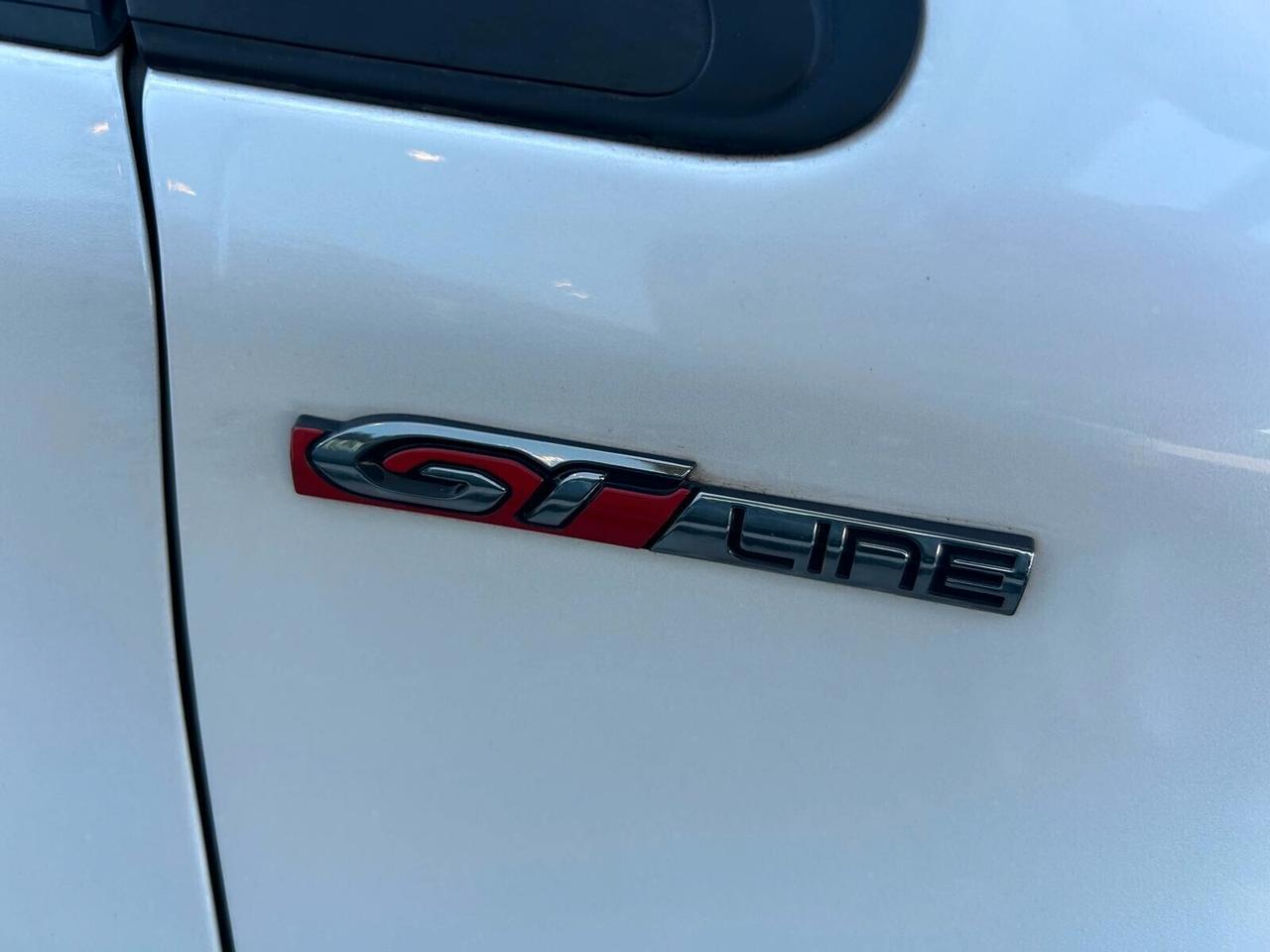 Peugeot 2008 GT LINE PureTech Turbo 130 6mt SPOTICAR