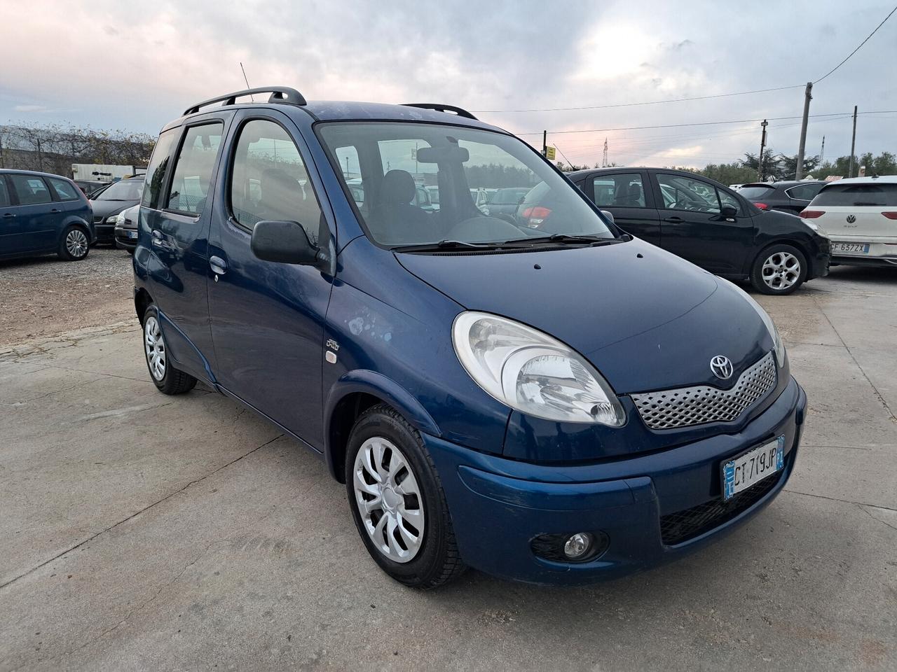 Toyota Yaris Verso 1.4 Tdi D-4D - 2005