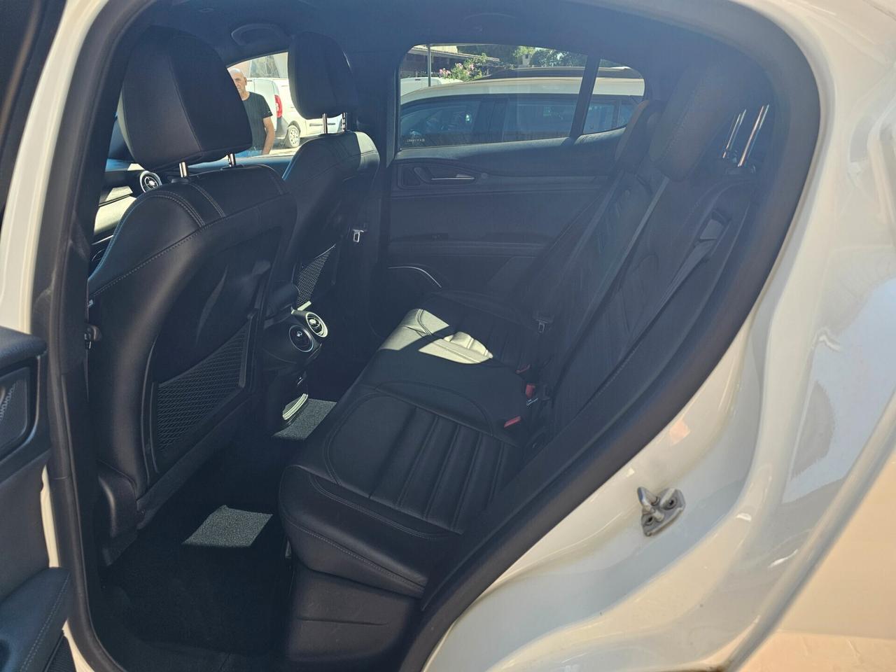 Alfa Romeo Stelvio 2.2 Turbodiesel 210 CV AT8 Q4 Executive