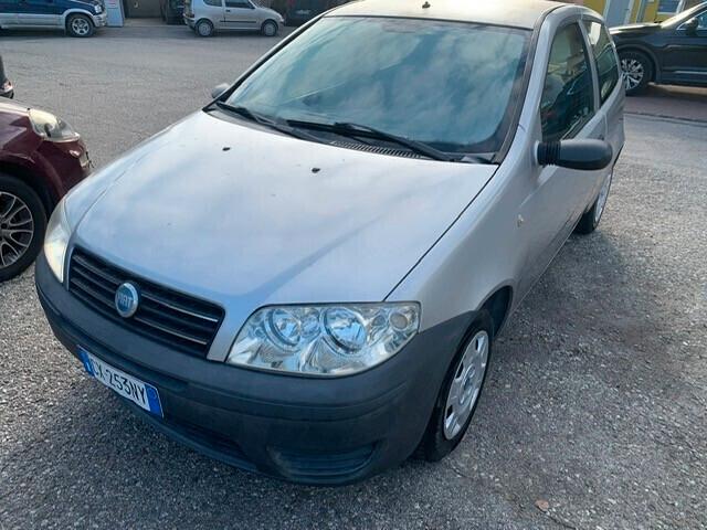 Fiat Punto adatta a neopatentato km80.000 FINANZIABILE