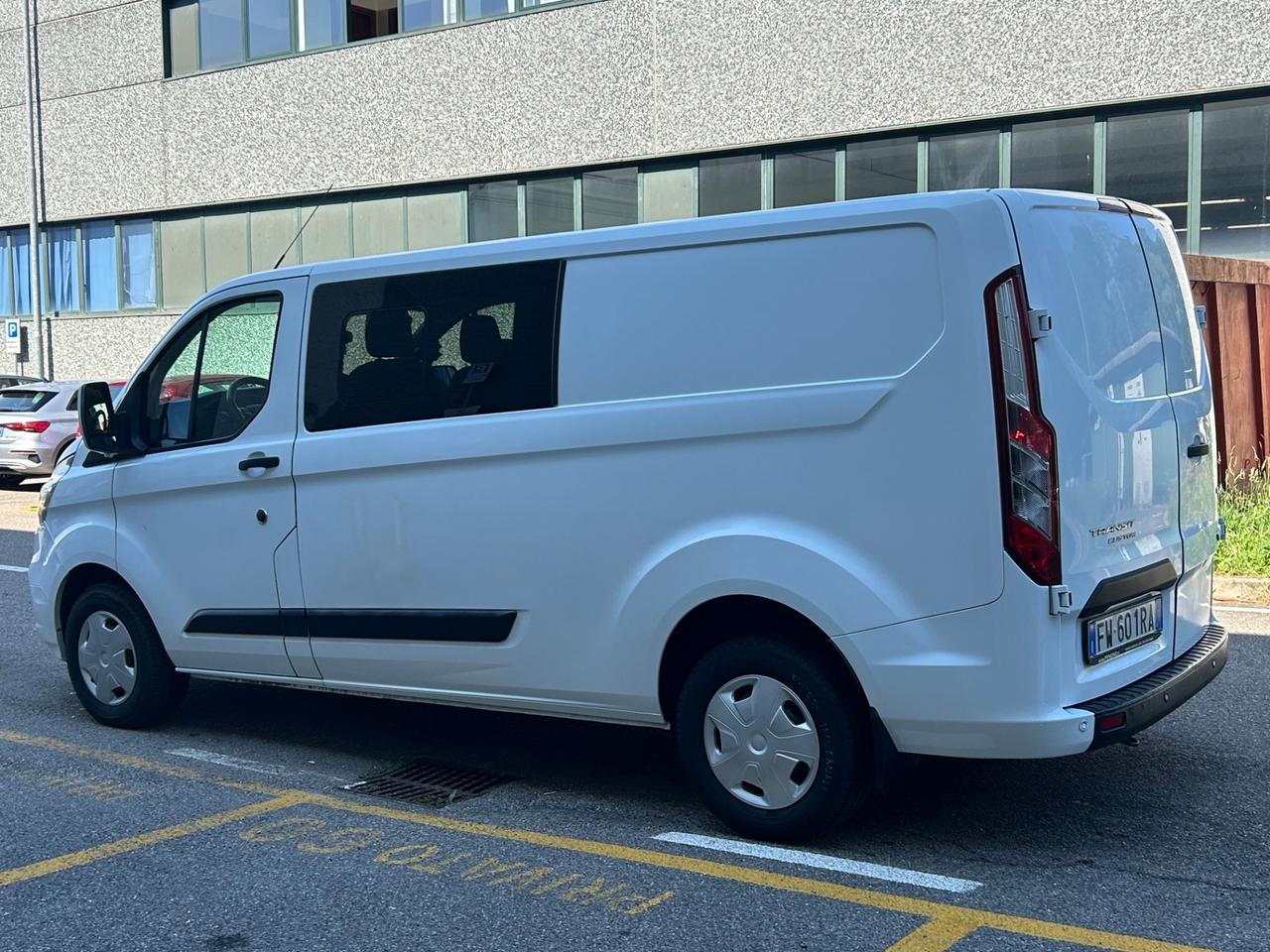 Ford Tourneo Custom Transit 300 2.0 TDCi 130 CV Titanium Doppia Cabina 6 Posti
