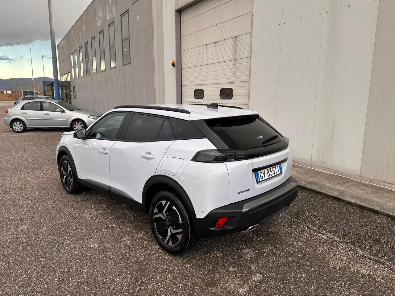 Peugeot 2008 PureTech 130 S&S EAT8 Allure