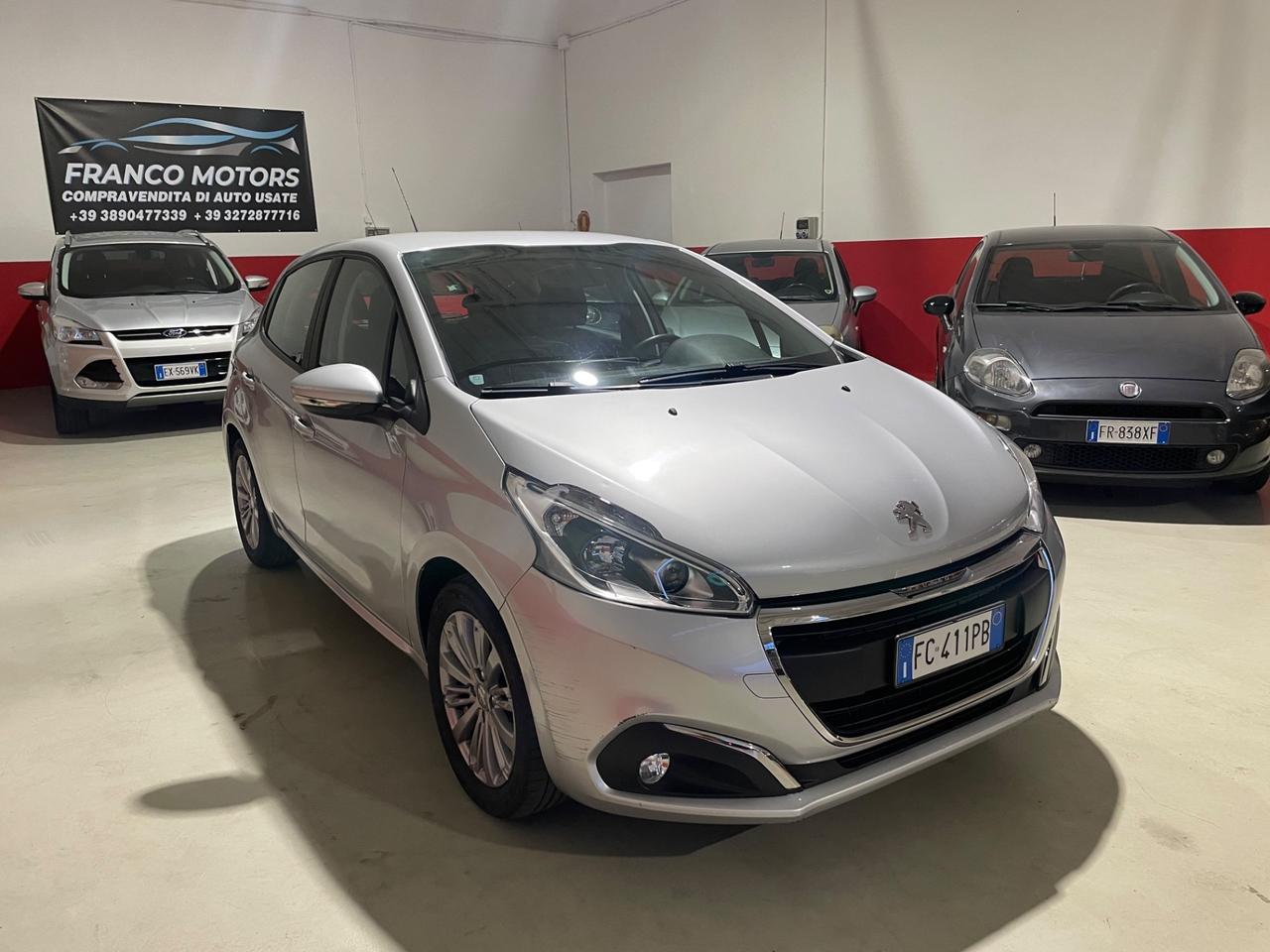 Peugeot 208 PureTech 82 5 porte Allure