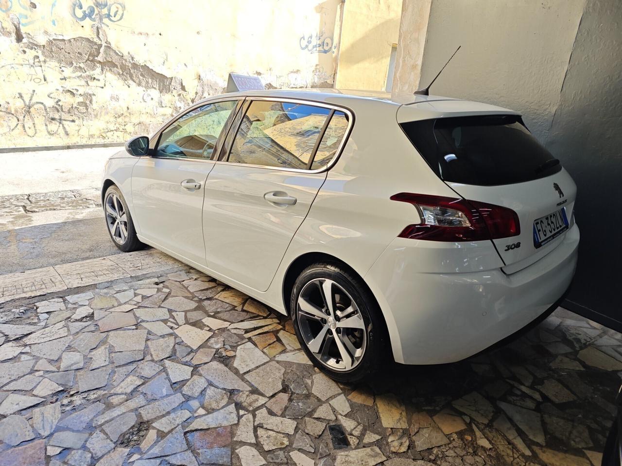 Peugeot 308 BlueHDi 120 S&S Allure