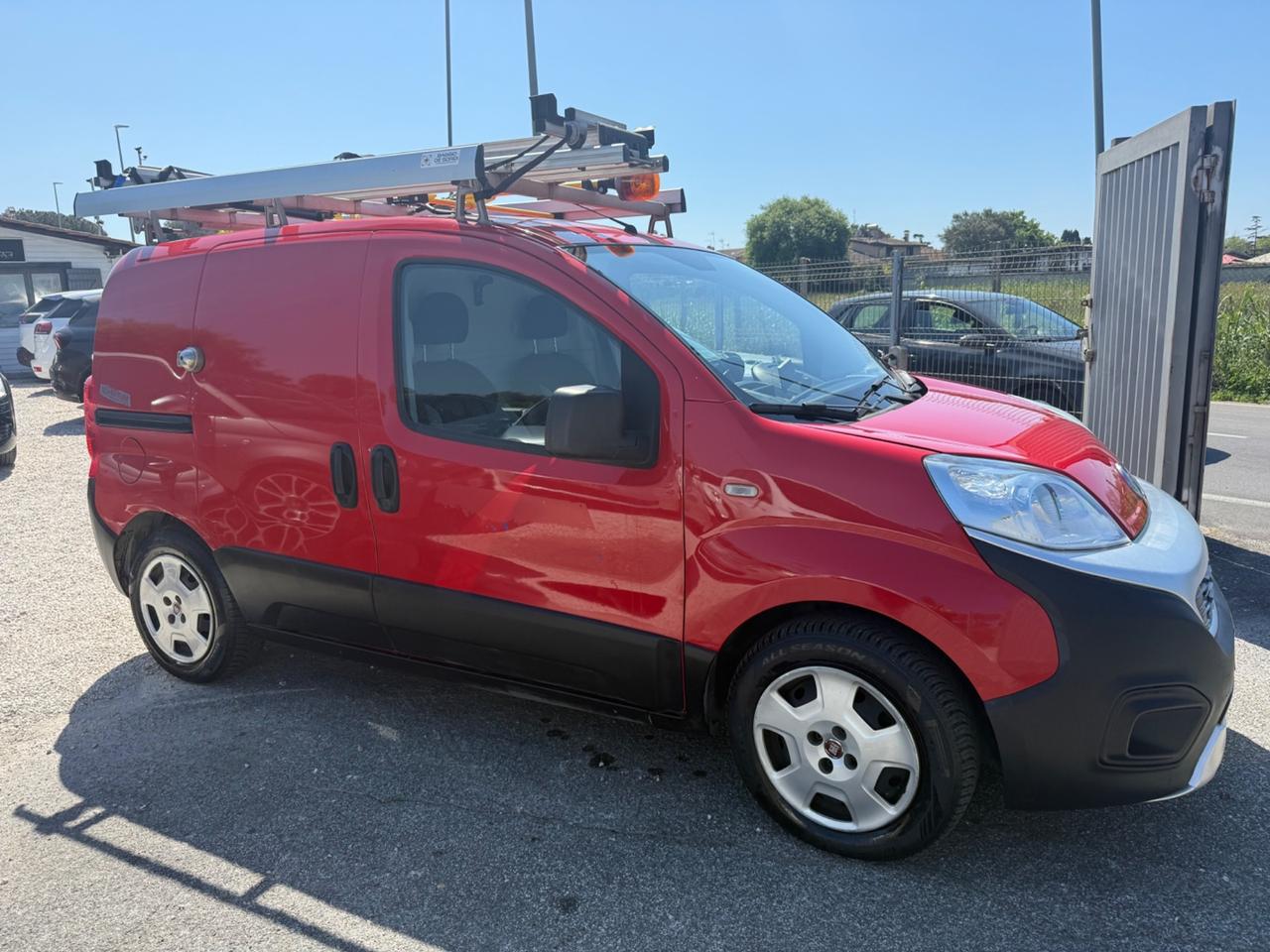 Fiat Fiorino 1.3 MJT 95CV Cargo Adventure Autocarro 2 Posti