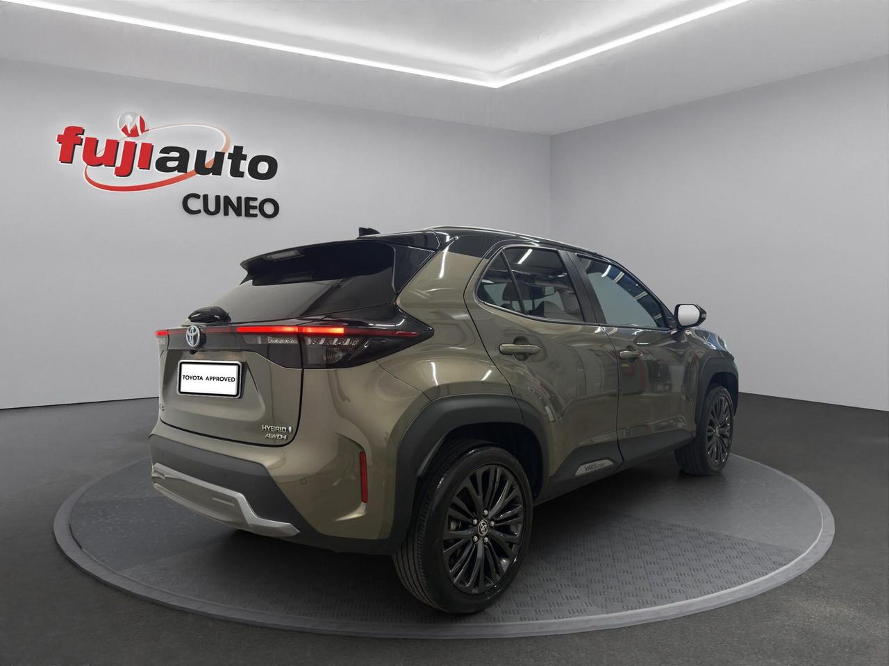 Toyota Yaris Cross 1.5h Adventure awd-i 116cv e-c