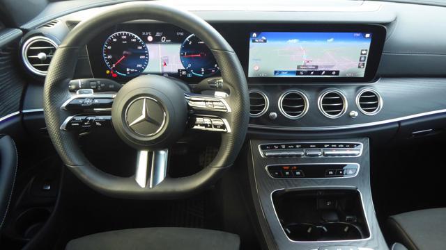 MERCEDES-BENZ E 220 d S.W. 4Matic Auto Premium AMG