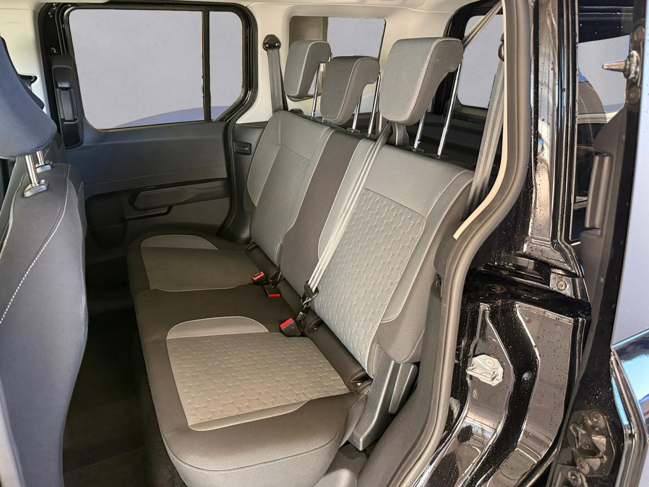 FORD Tourneo Courier II - Tourneo Courier II 1.0 ecoboost 125cv Titanium