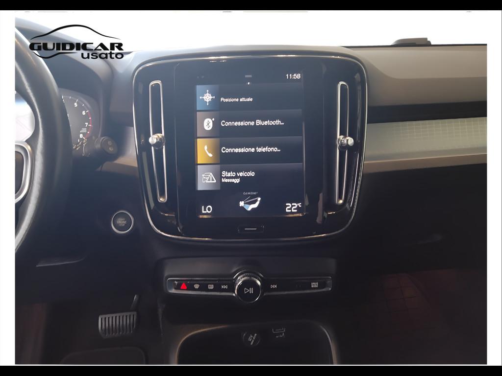 VOLVO XC40 - XC40 1.5 t2 Momentum Pro auto my21