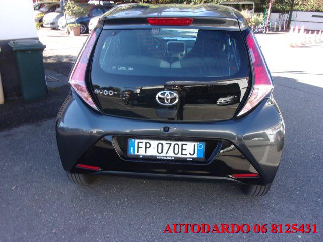 TOYOTA Aygo X-business 1.0 VVT-i 69 CV 5 porte