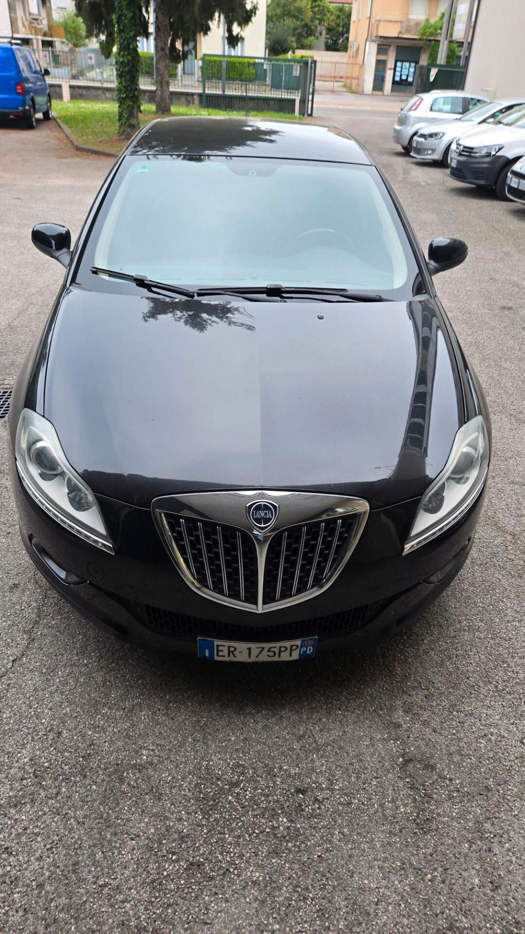 Lancia Delta 1.6 MJT DPF Gold