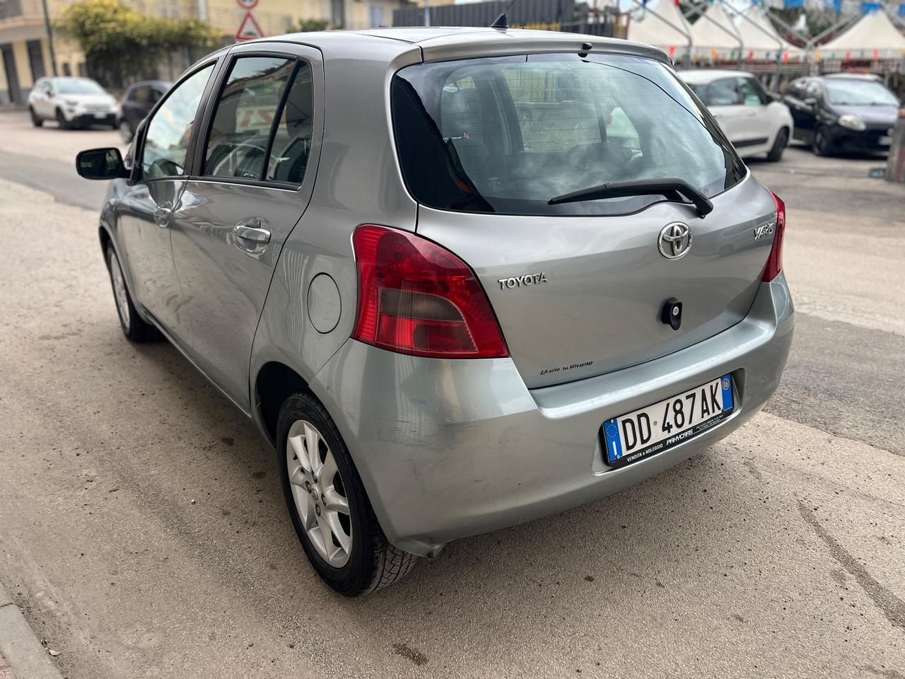 Toyota Yaris 1.0 – Anno 2006