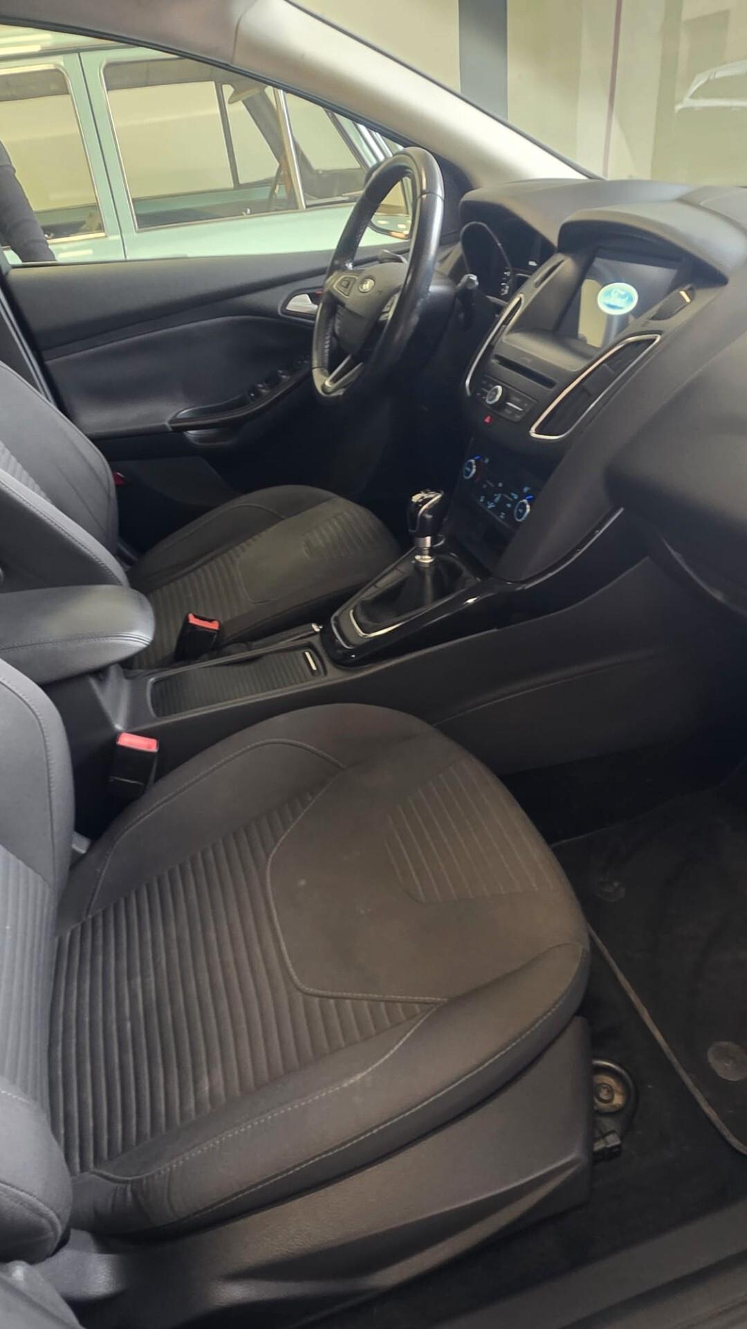 Ford Focus 1.5 TDCi 120 CV Start&Stop Powershift Titanium