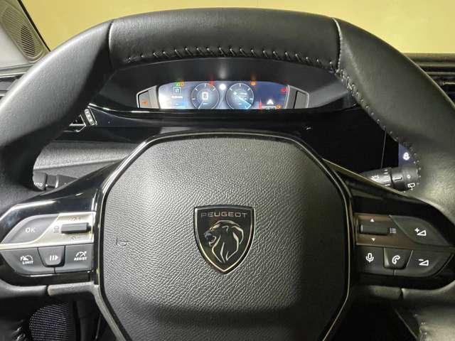 Peugeot 308 1.2 130cv Allure + Key Less + Navi + Camera