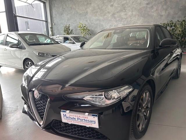 Alfa Romeo Giulia 2.2 Turbodiesel 180 CV Super