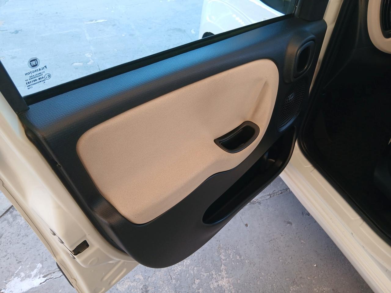 Fiat Panda 1.2 benzina full anno fine 2014