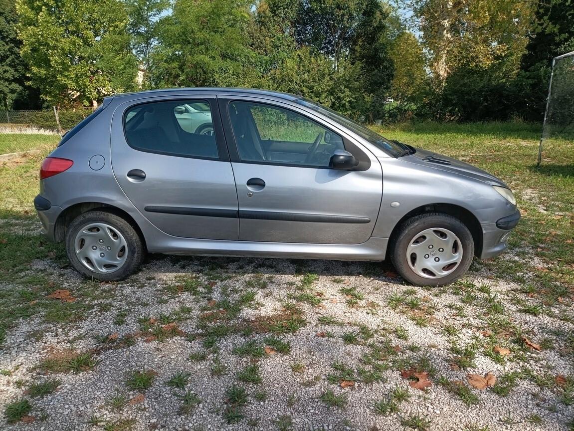 Peugeot 206 1.4 5p. X-Line