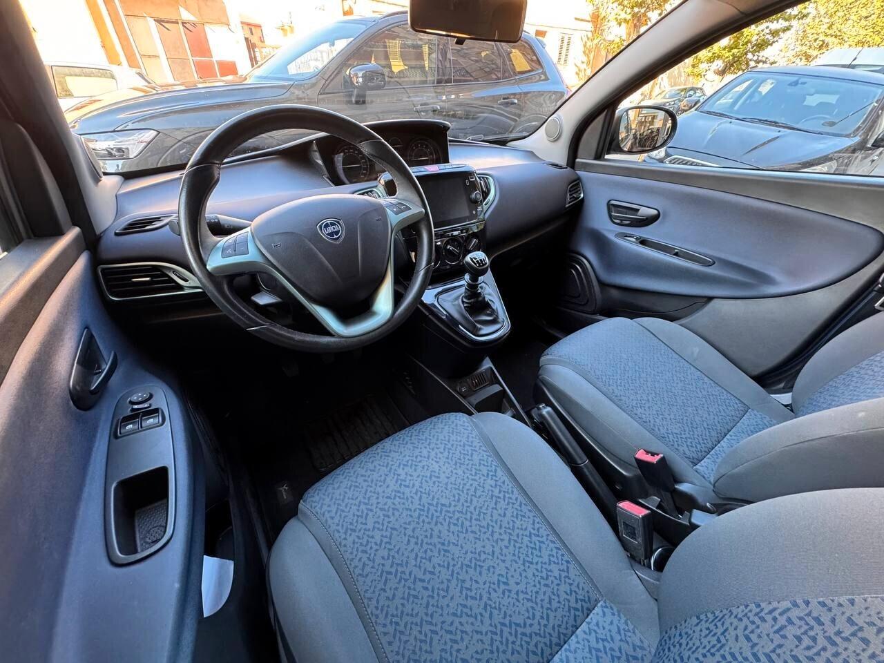 Lancia Ypsilon 1.0 FireFly HYBRID – UNICO PROPRIETARIO