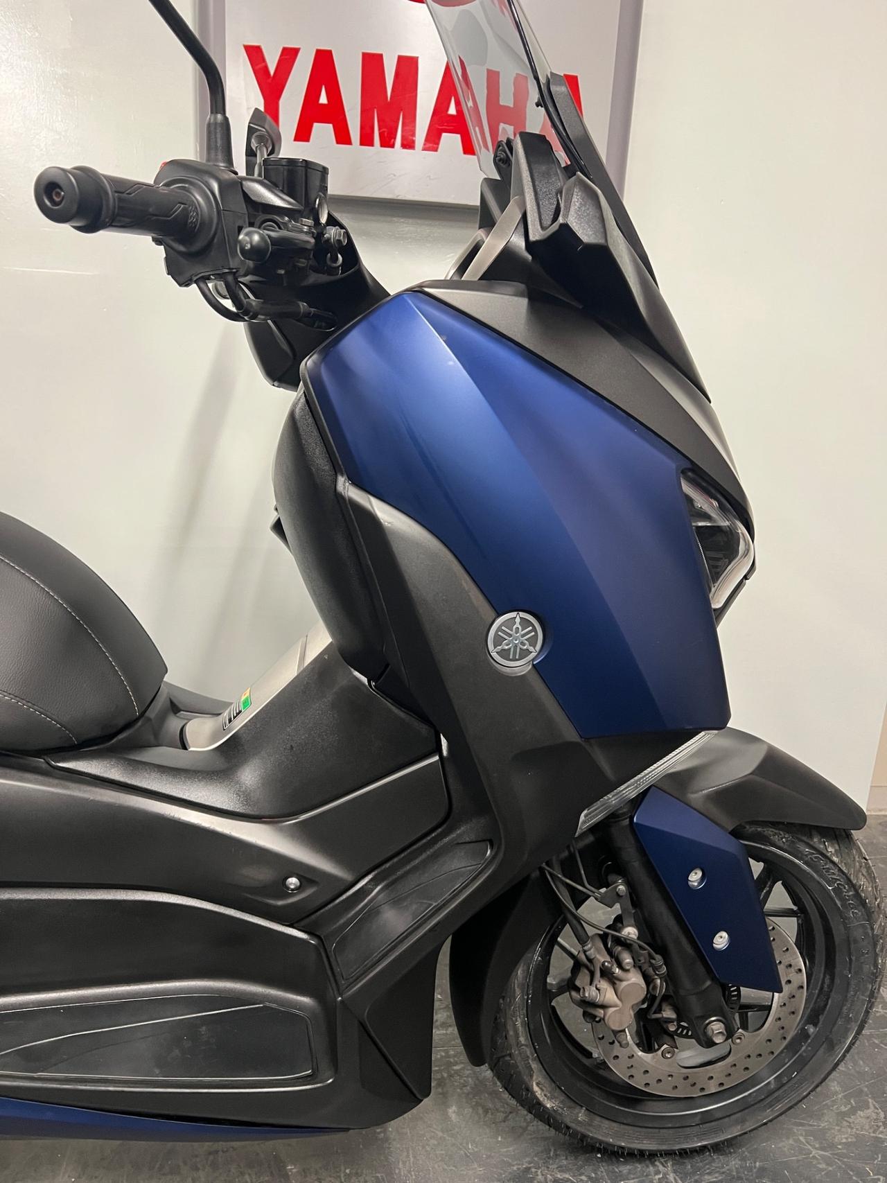Yamaha X-Max 300