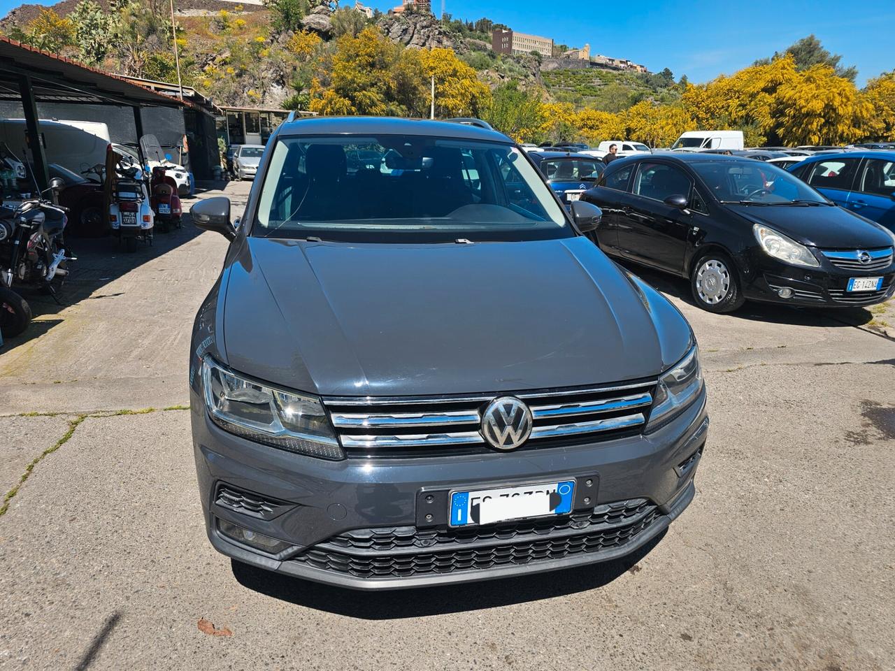 Volkswagen Tiguan 2.0 TDI SCR DSG 4MOTION Business BMT