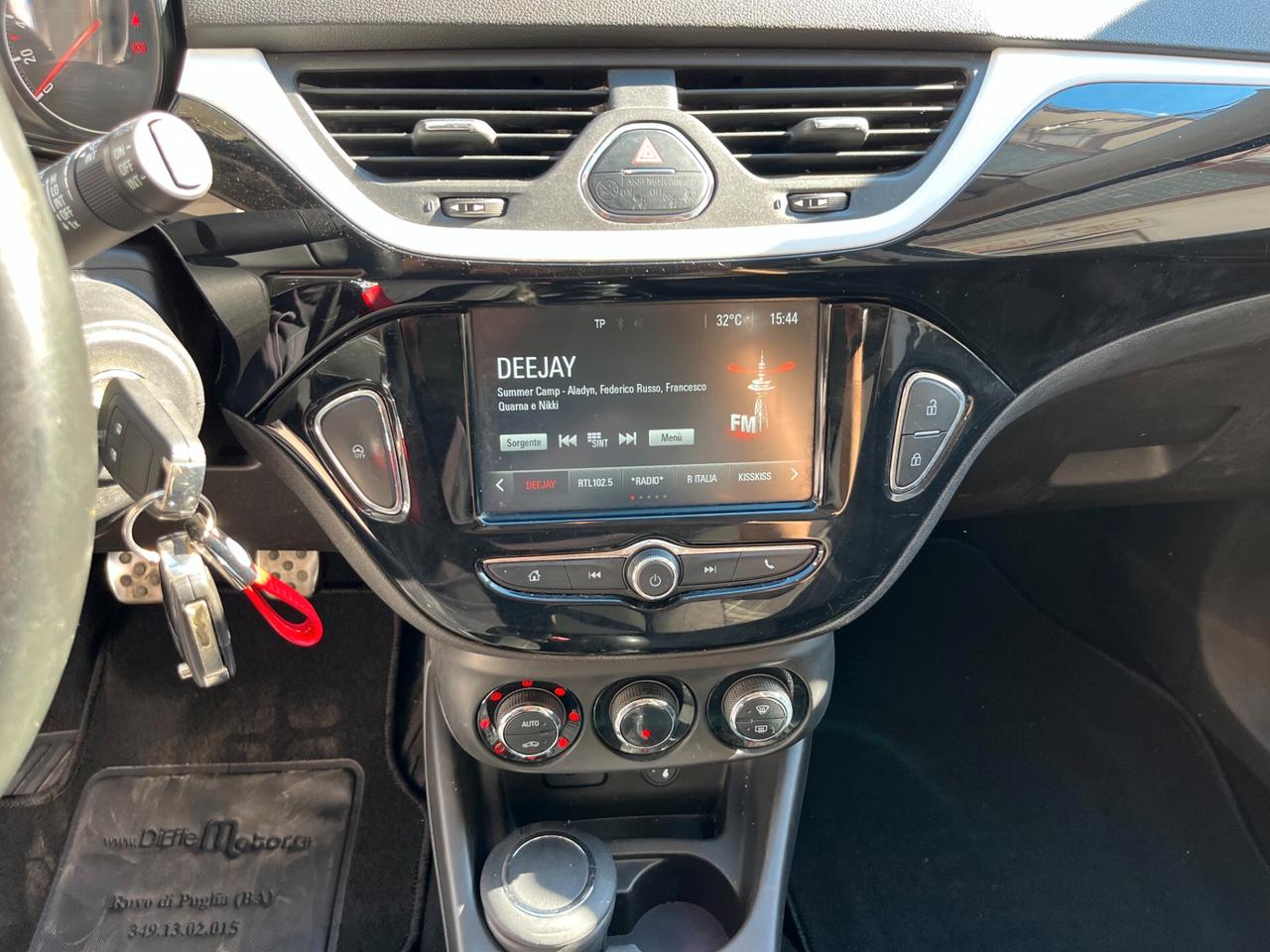 Opel Corsa 1.4 90CV 5 porte Black Edition