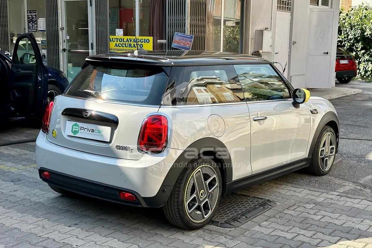 MINI Mini Cooper SE Camden Edition