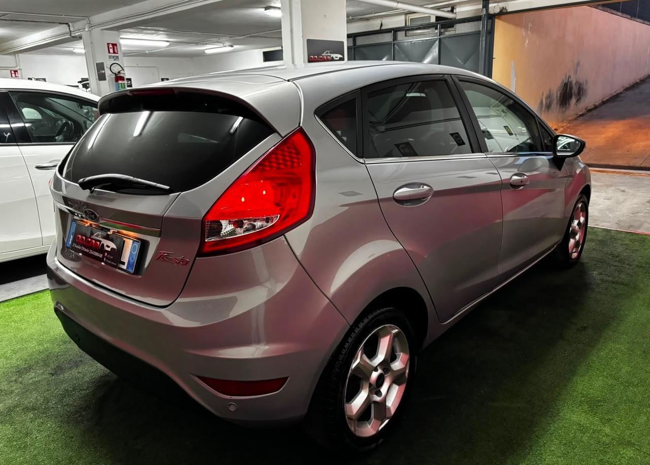 Ford Fiesta 1.4 TDCi 5p. Titanium