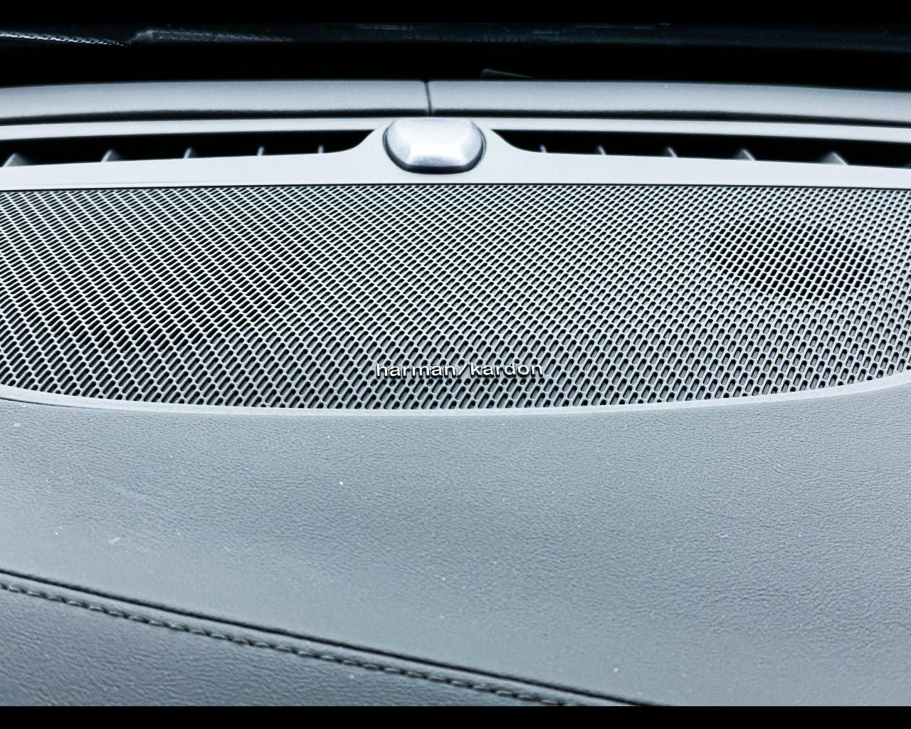 VOLVO XC90 B5 AWD automatico 7 posti Plus Bright