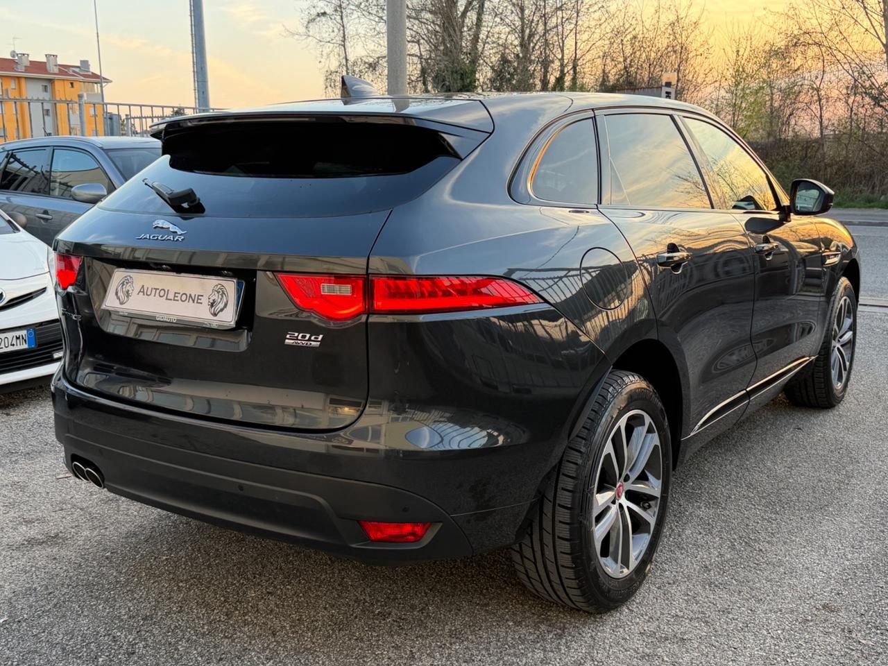 Jaguar F-Pace 2.0 D 180CV R-Sport BLACK EDITION 30 di 100