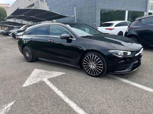 MERCEDES-BENZ CLA 200 d Automatic Shooting Brake Premium Aut. Night Ed.