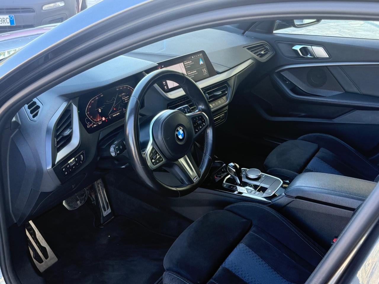 Bmw 118 118d 5p. Msport