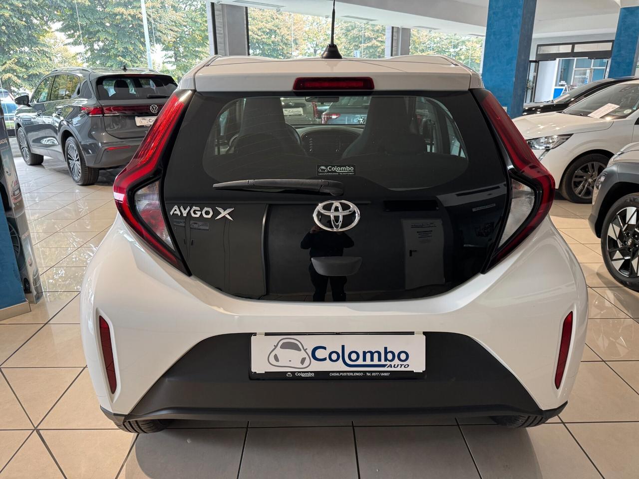 Toyota Aygo X 1.0 Active 72cv App conn Cam 17" (Neopat)