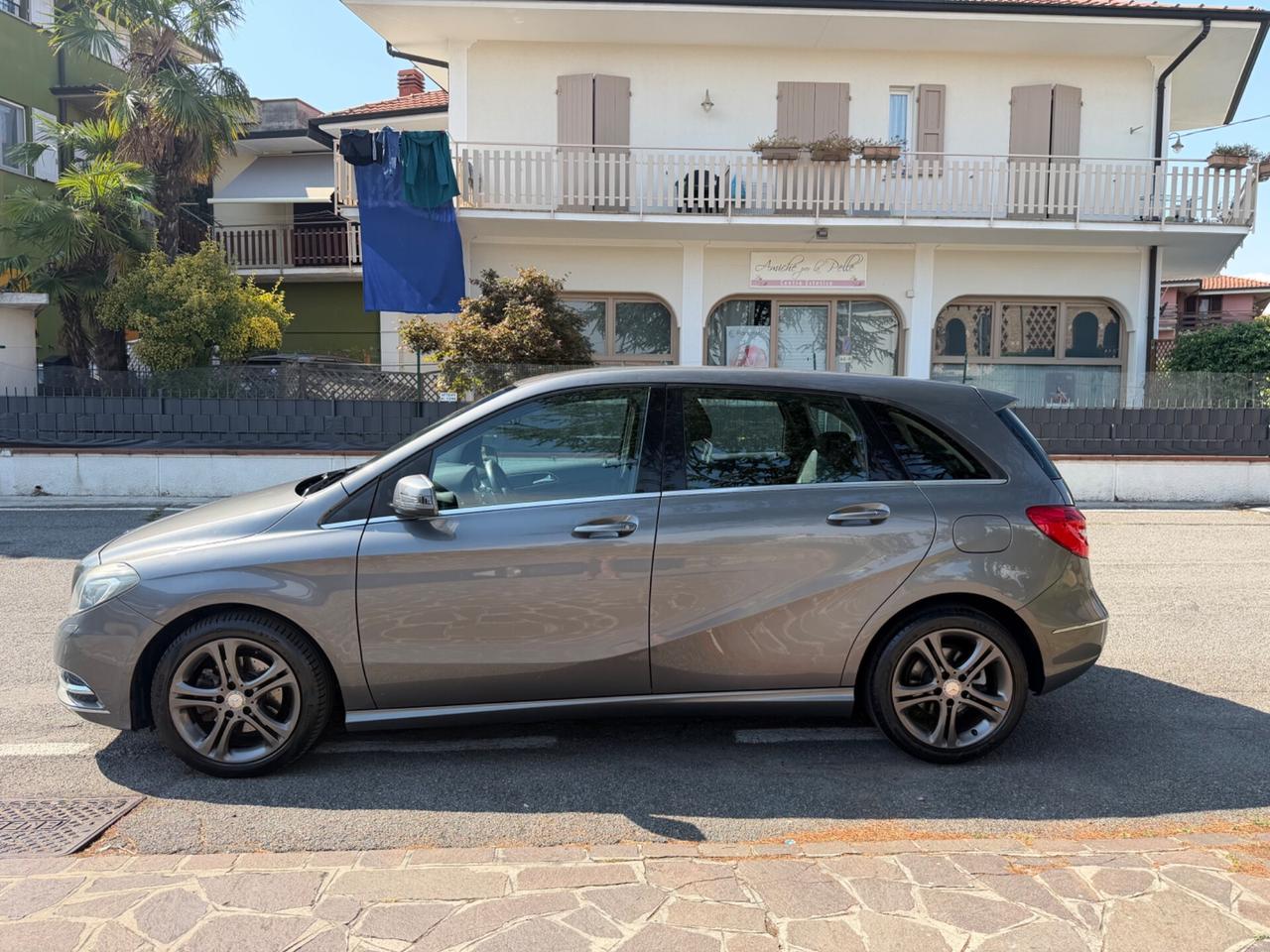 Mercedes-benz B 200 CDI Premium