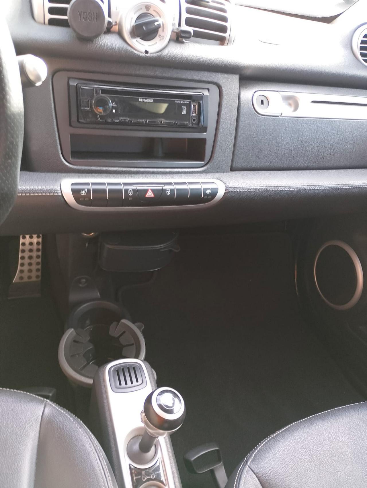 Smart ForTwo 1000 75 kW cabrio BRABUS
