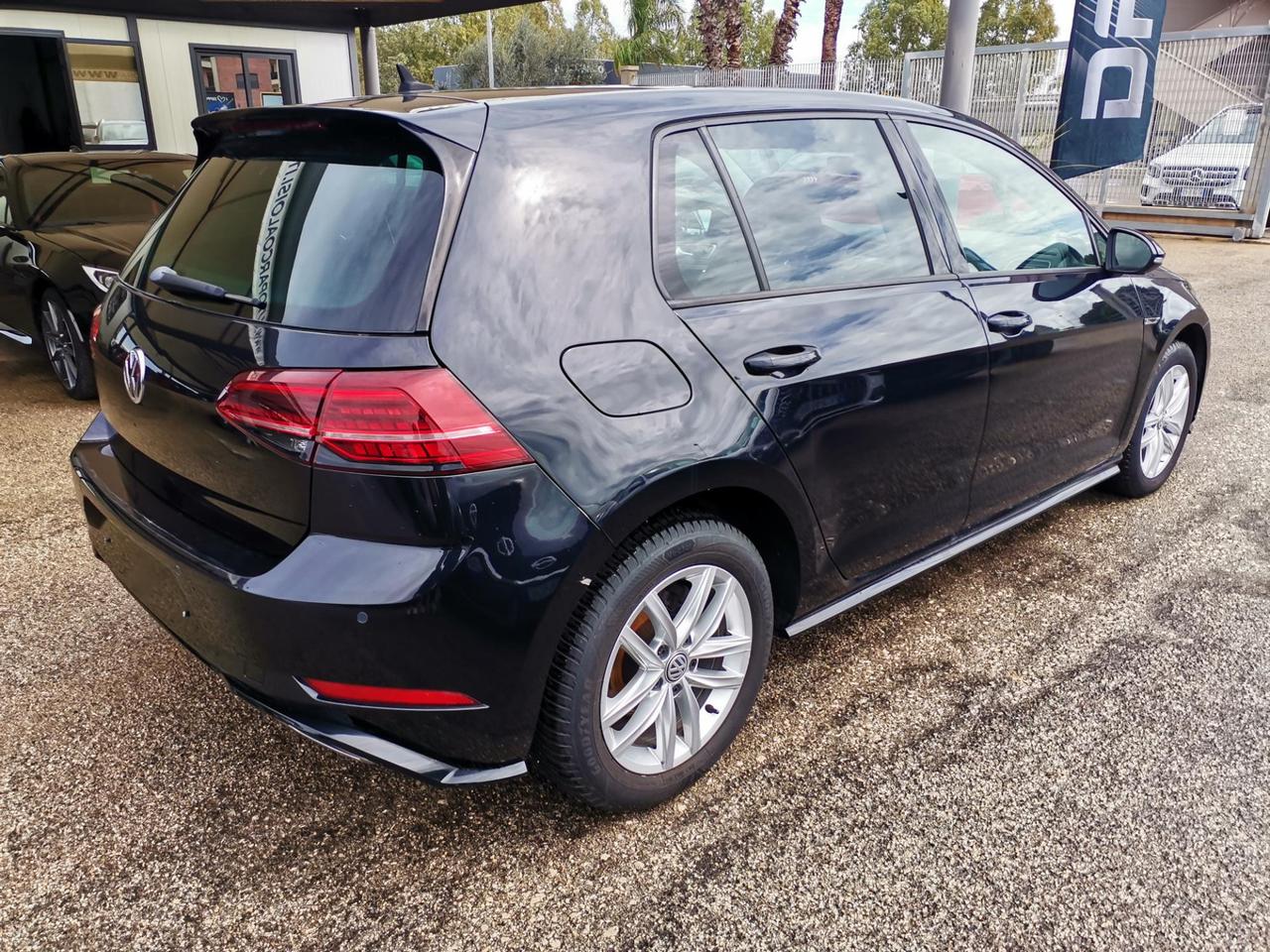 Volkswagen Golf 5 Porte Golf 5p 1.6 tdi Sport 115cv