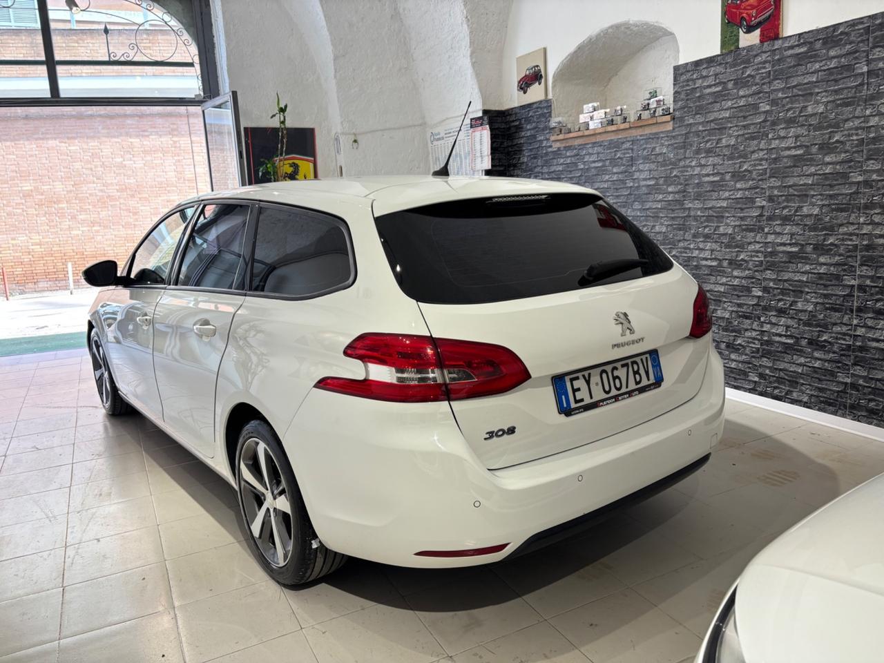 Peugeot 308 1.6 HDi 92 CV SW Allure