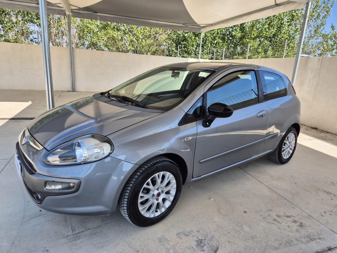 Fiat Punto Evo 1.4 3 porte Dynamic GPL scad 2030