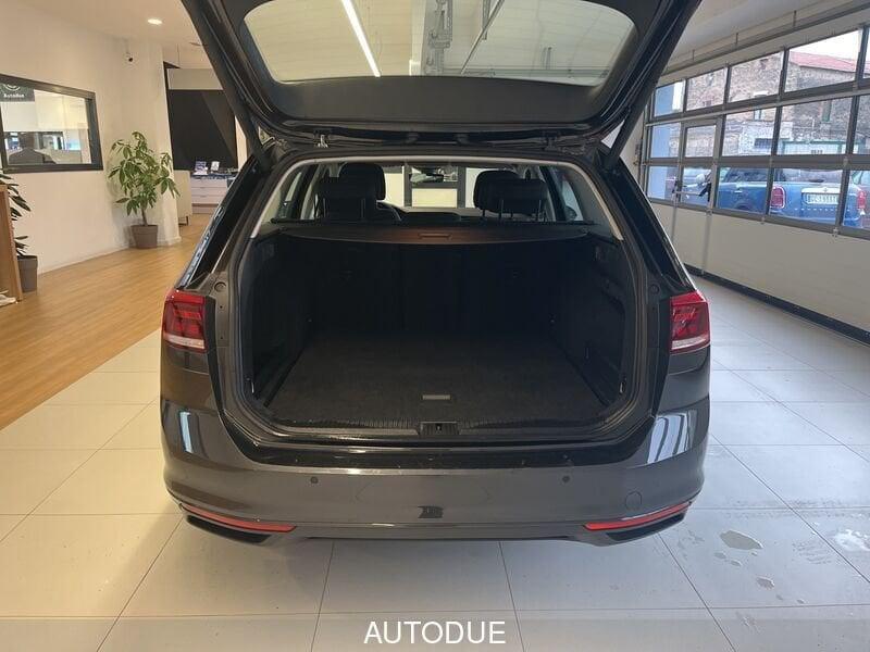 Volkswagen Passat VARIANT 2.0 TDI BUSINESS DSG 150CV