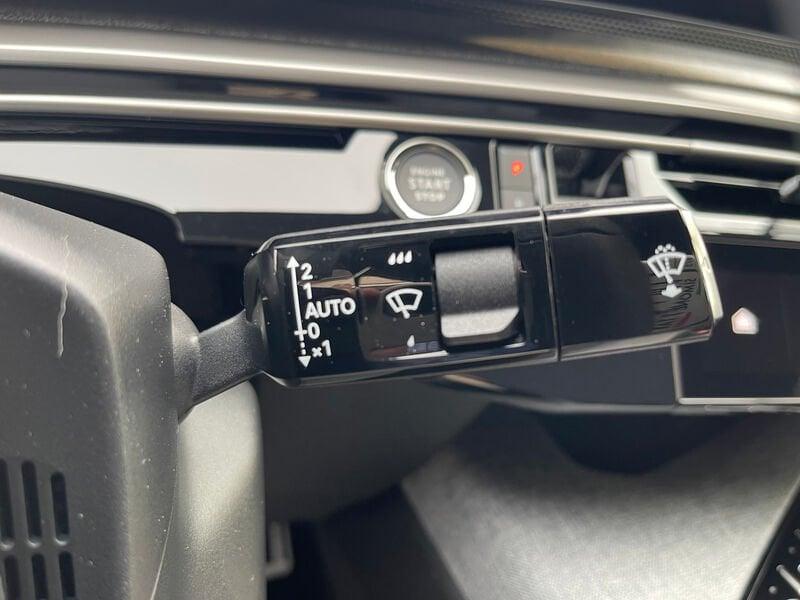 Peugeot 3008 1.2 hybrid GT 145cv e-dcs6- NUOVO
