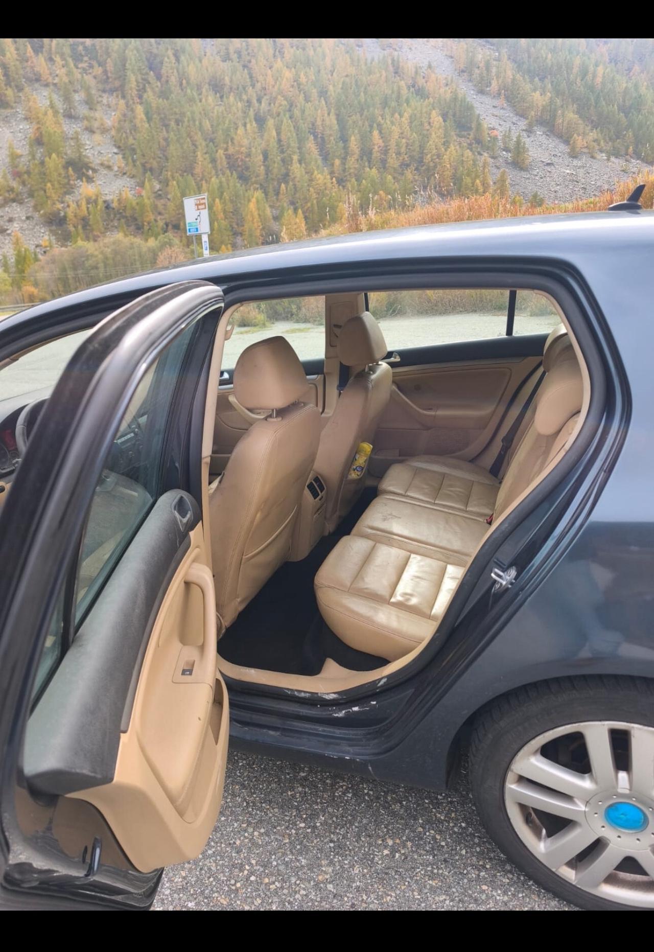 Volkswagen Golf 2.0 TDI 140cv