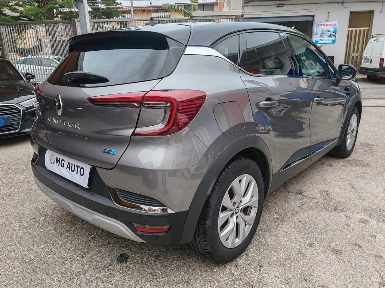 Renault Captur 1.6 E-Tech Hybrid 145 cv Automatica