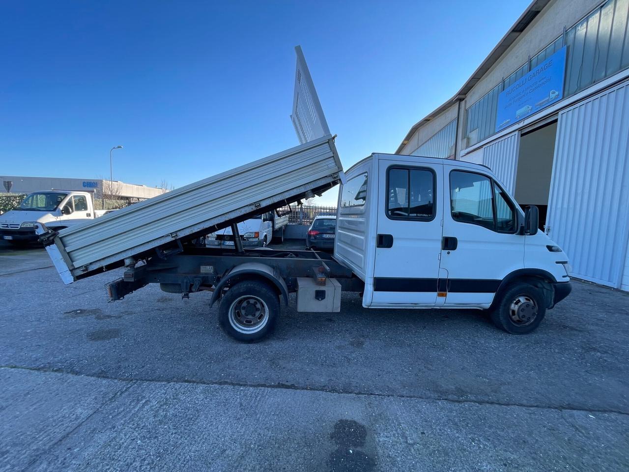 Iveco Daily 35C15 3.0 Hpi PL-RG Cabinato