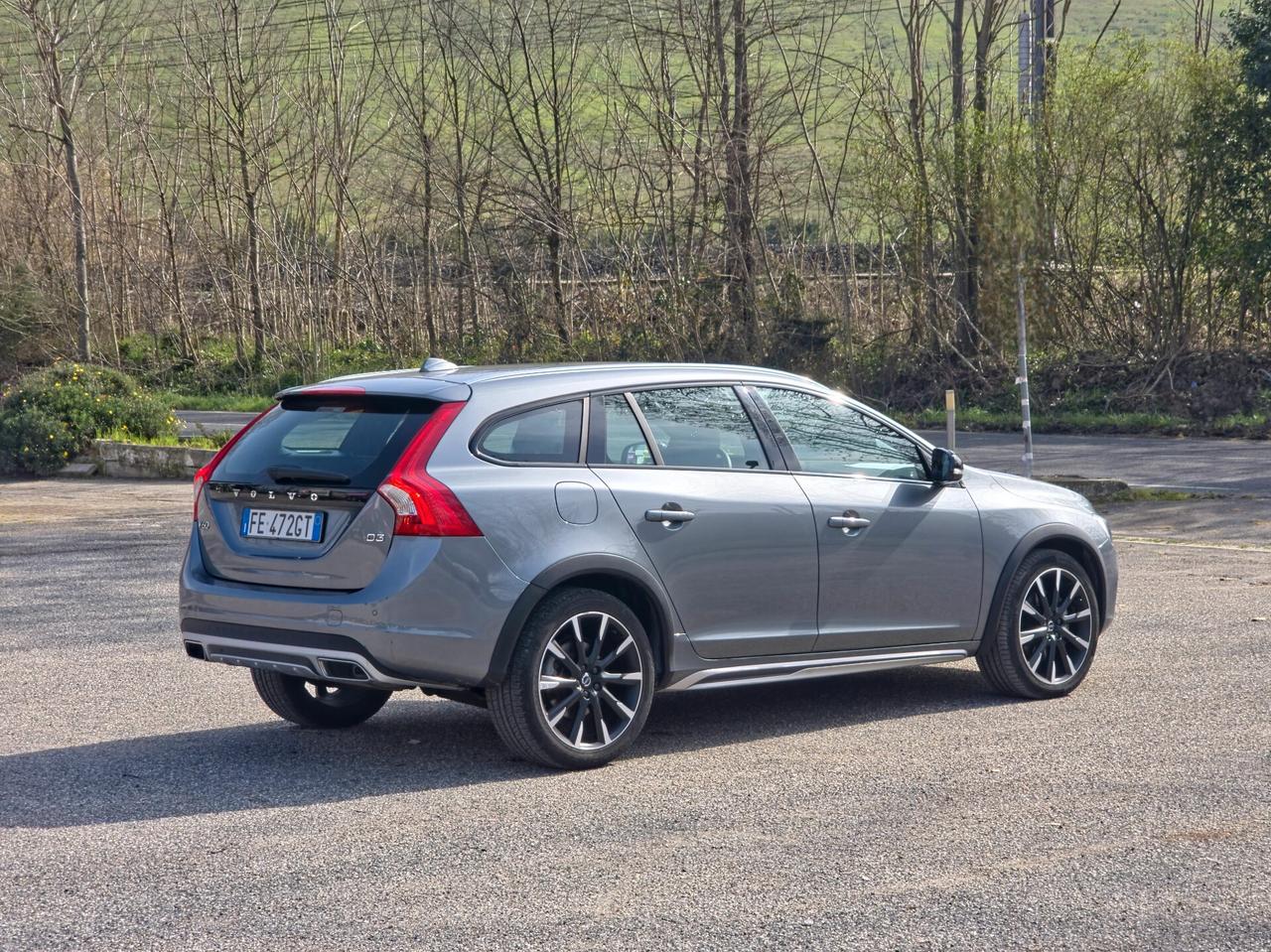 Volvo V60 Cross Country CV-150 D3 Geartronic Summum 2016-E6 Automatico