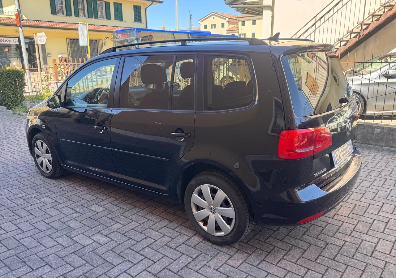 Volkswagen Touran 1.6 TDI 7 Posti Ok Neopatentati