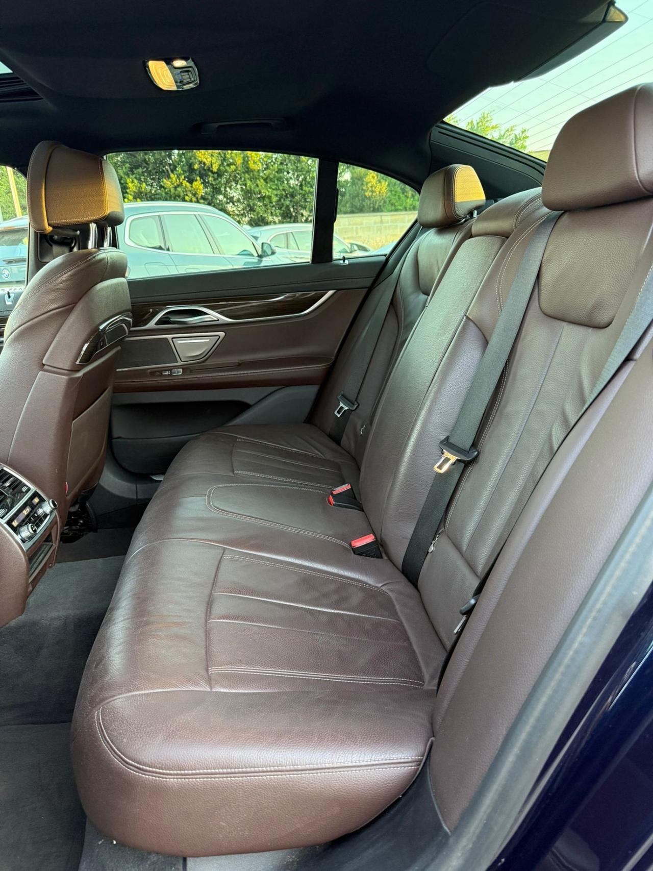 BMW 730d xDrive 286CV 48V IBRIDA 2022 EURO6B
