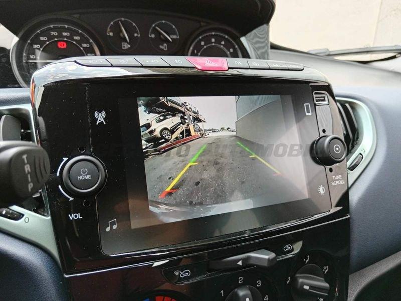 Lancia Ypsilon Ypsilon 1.0 firefly hybrid Platino s&s 70cv
