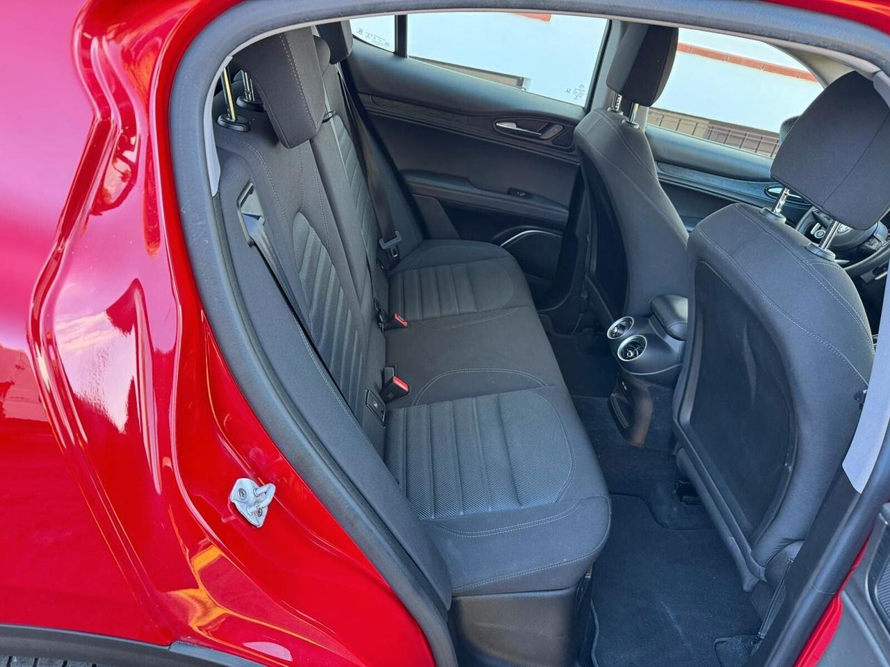 Alfa Romeo Stelvio 2.2 Turbodiesel 190 CV AT8 RWD Business