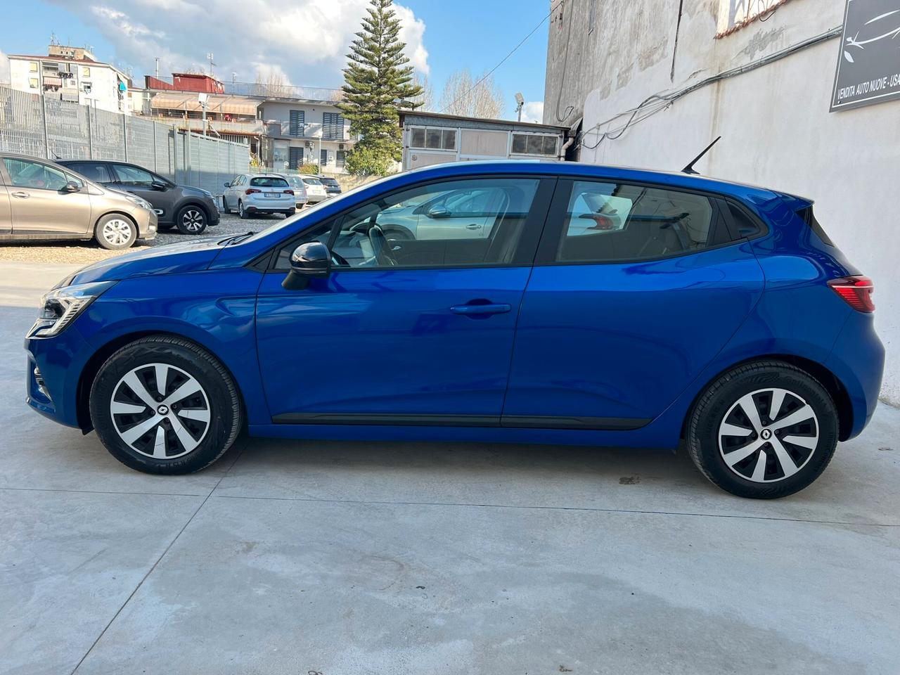 RENAULT CLIO 1.6 E-Tech 145 CV 2023!!! EQUILIBRE!!!