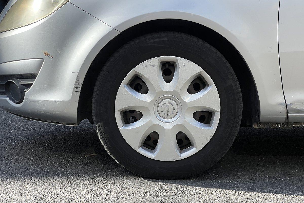 OPEL Corsa 1.2 3 porte Enjoy